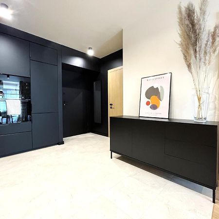 Wyszynskiego Apartment - Self Check-In 20H - Parking &Lift Wrocław Exterior foto